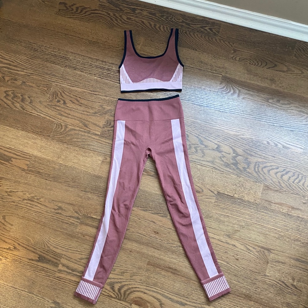 Fabletics Two Piece Set Leggings Bra Top Pants